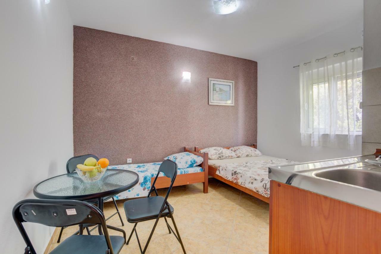Studios Nikezic Utjeha Room photo